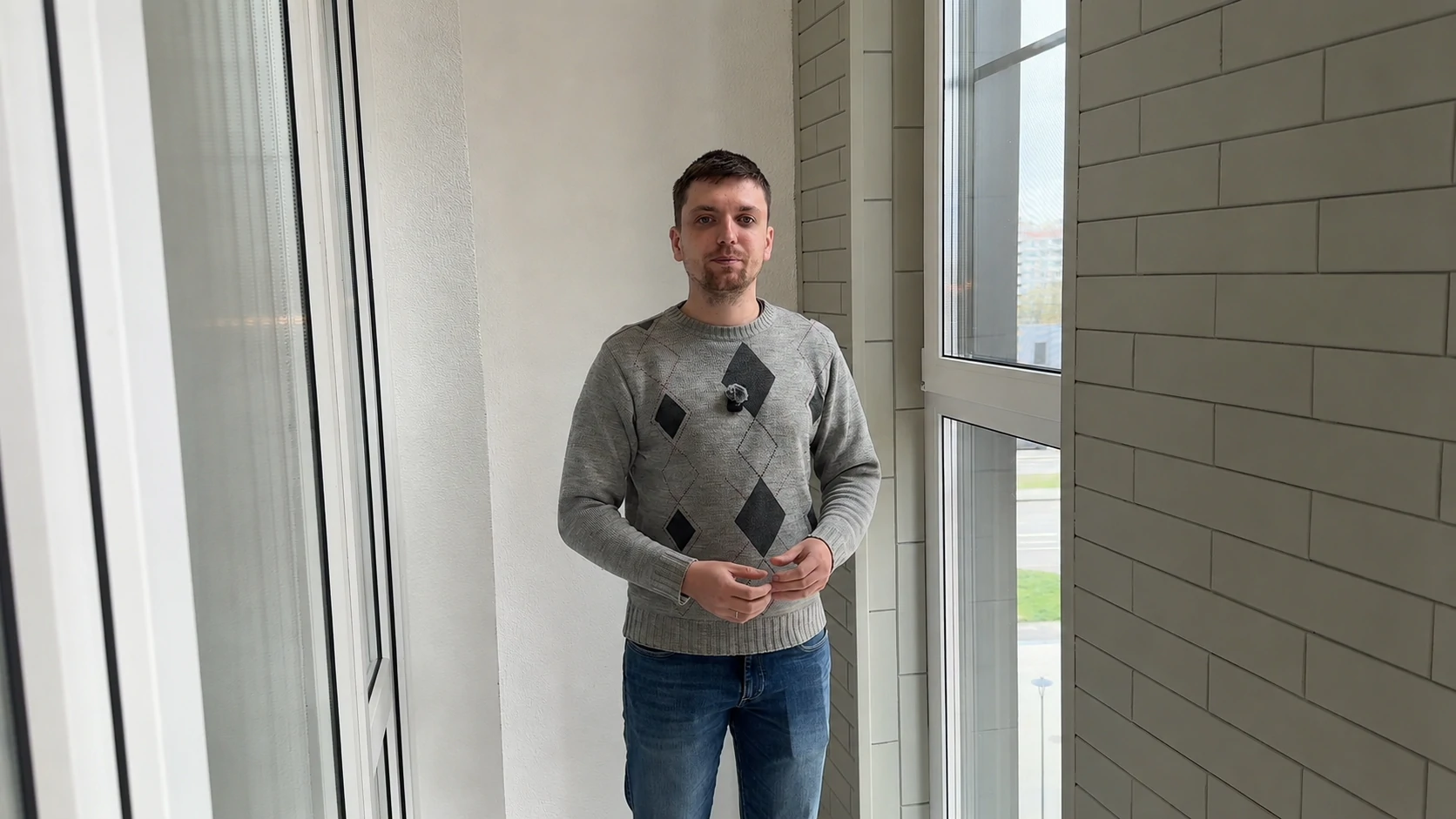 Теплый балкон в новостройке: остекление, утепление и отделка